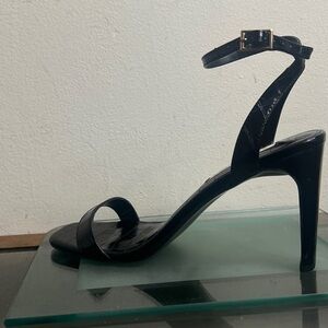 Steve Madden Black Croc-Patterned Heels Size 9